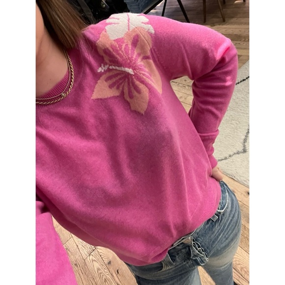 The Westside Floral Sweater - Picture 2 of 9